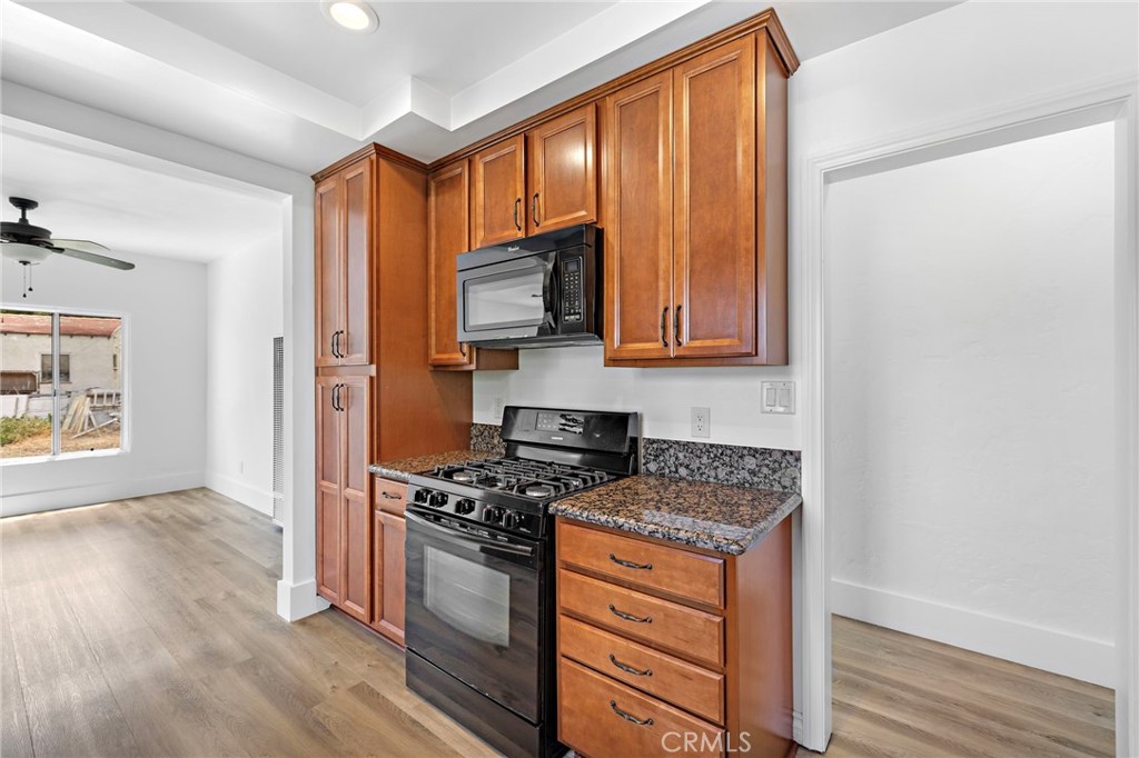 1509 N Avenida De La Estrella