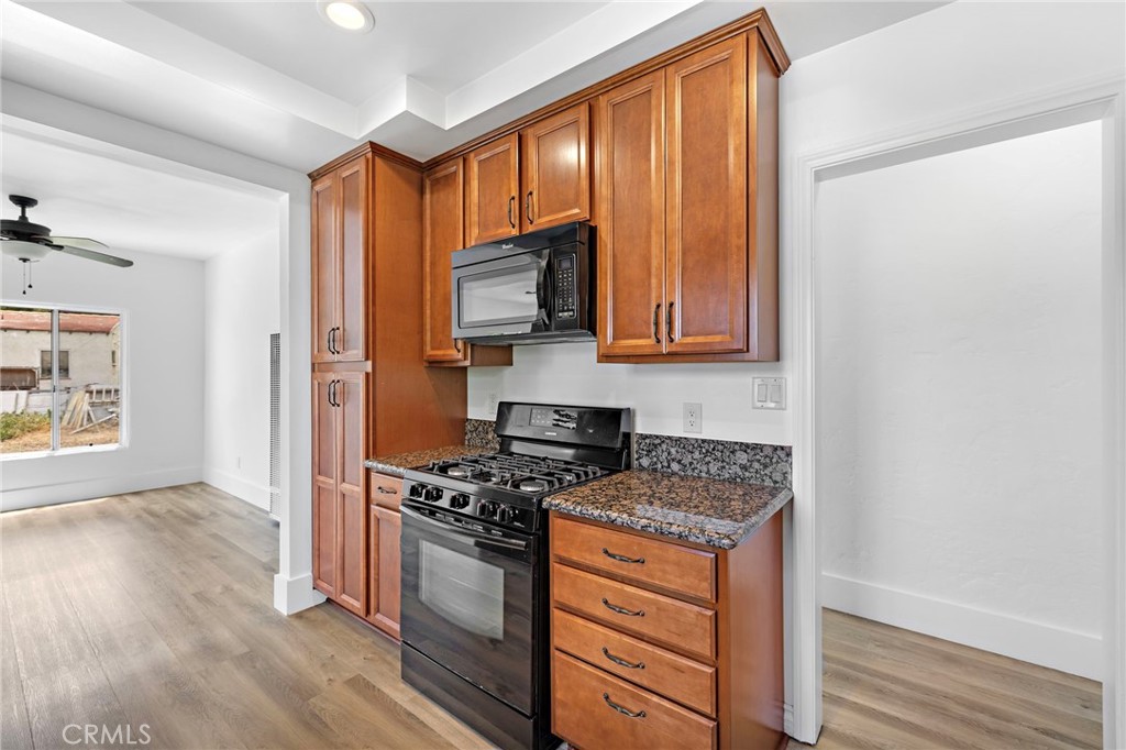 1509 N Avenida De La Estrella