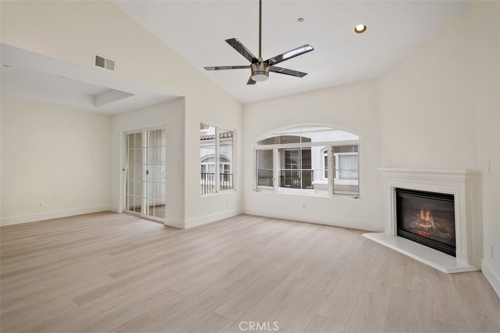 3622 Indiana Street 104