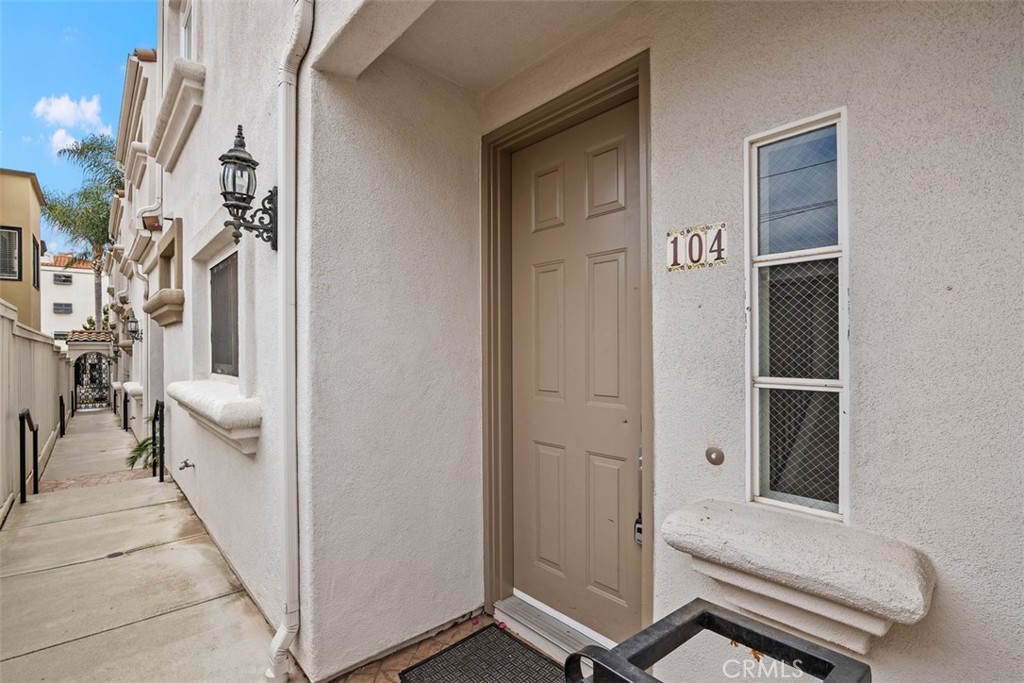 3622 Indiana Street 104