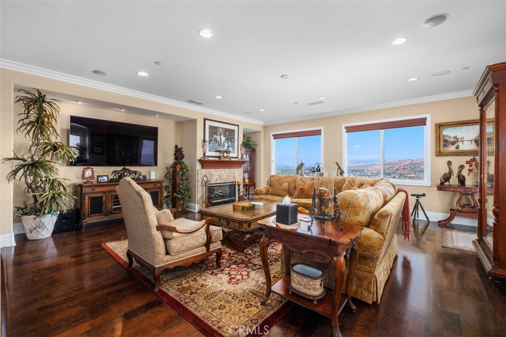 33632 Holtz Hill