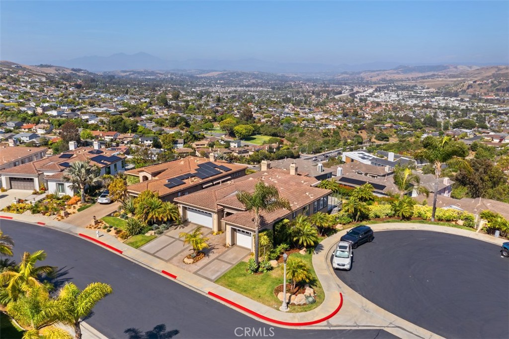 33632 Holtz Hill