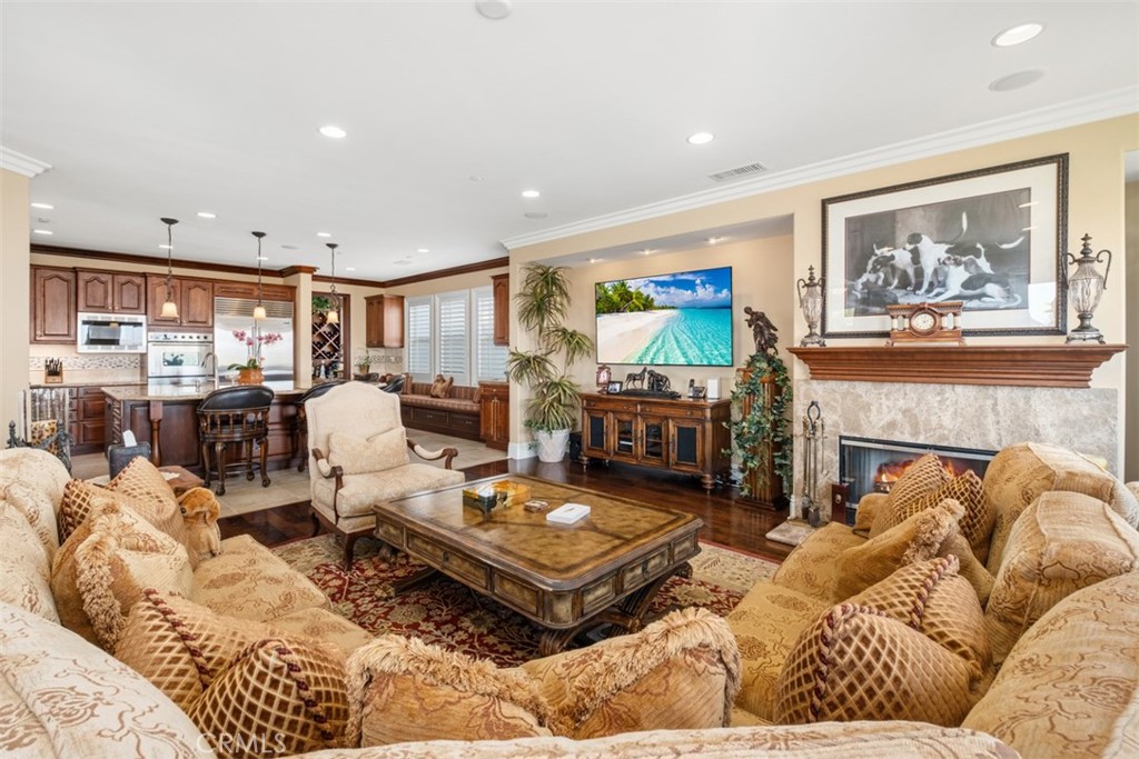 33632 Holtz Hill