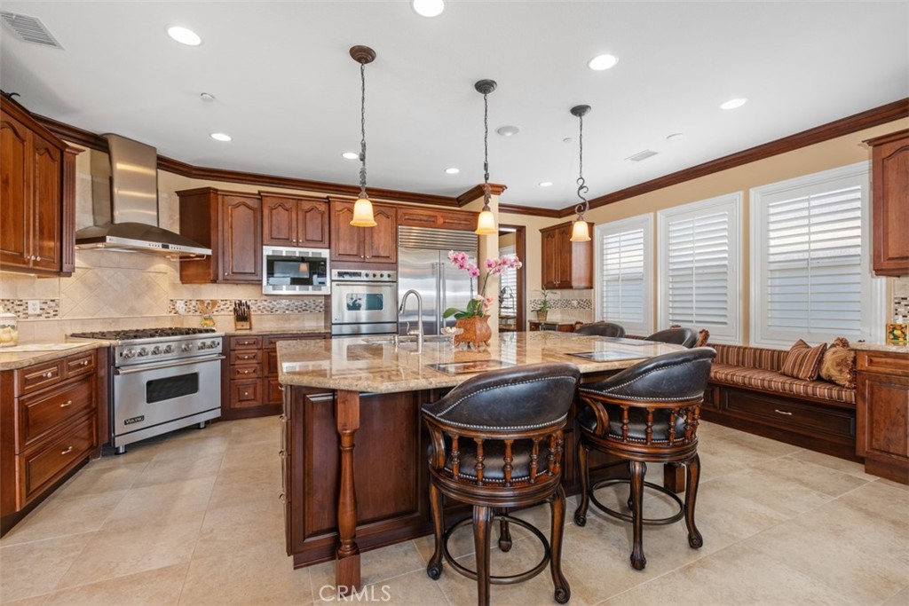 33632 Holtz Hill
