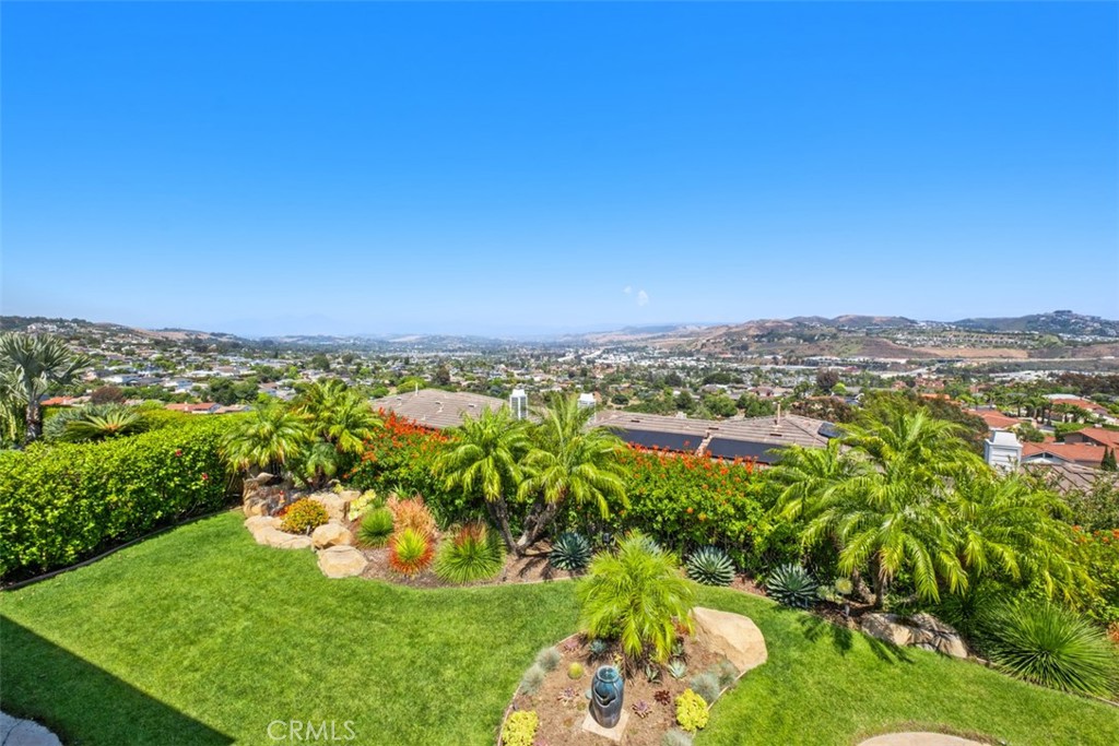 33632 Holtz Hill