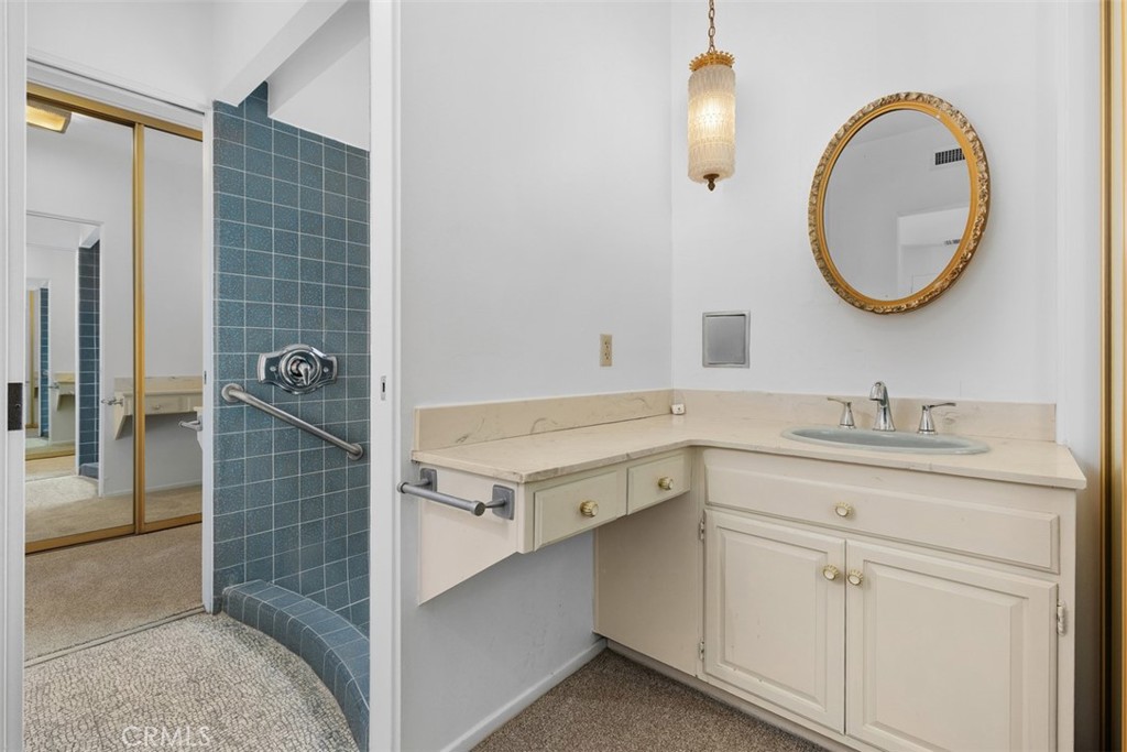 1404 Coble