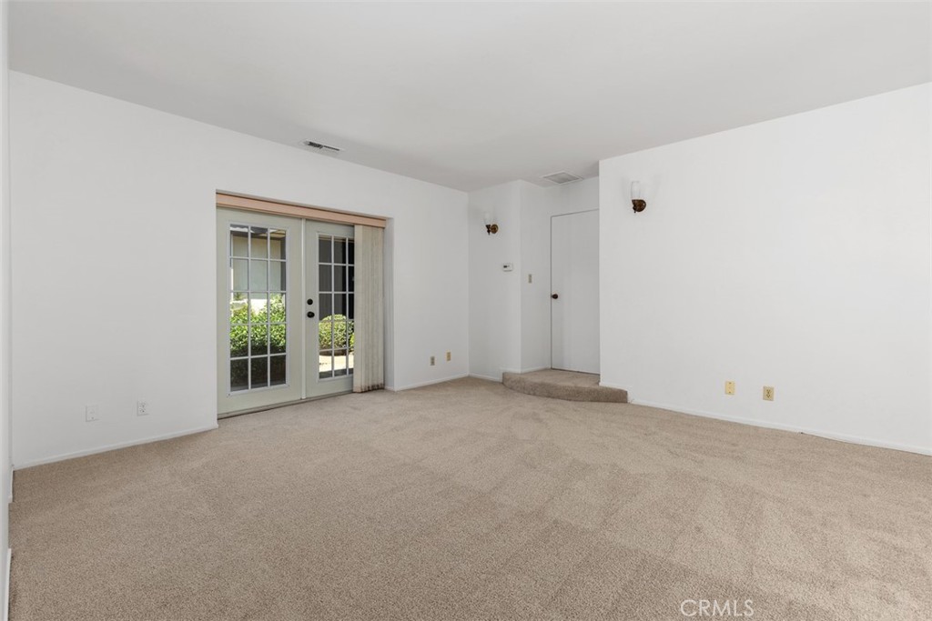 1404 Coble
