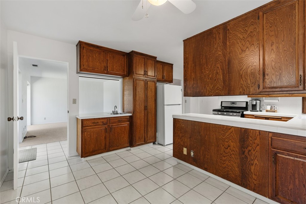 1404 Coble