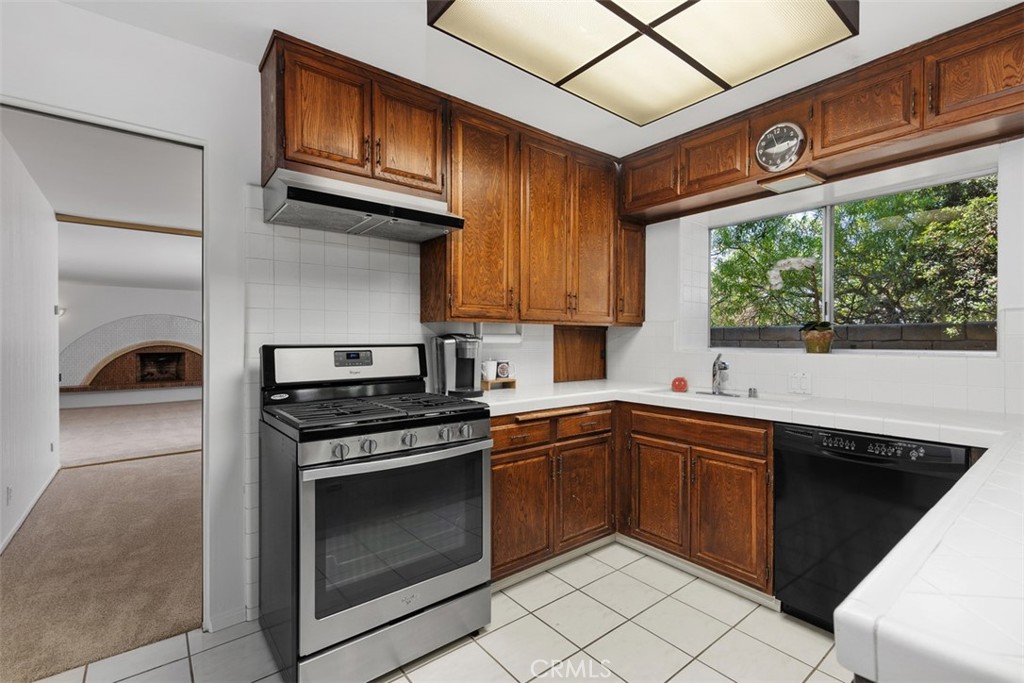 1404 Coble