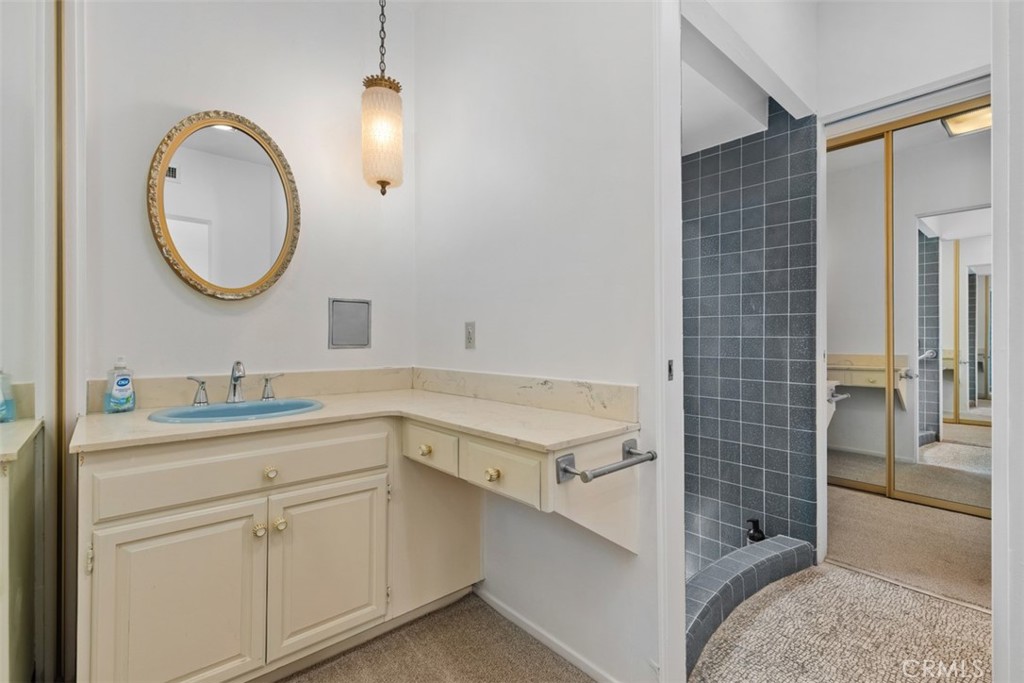 1404 Coble