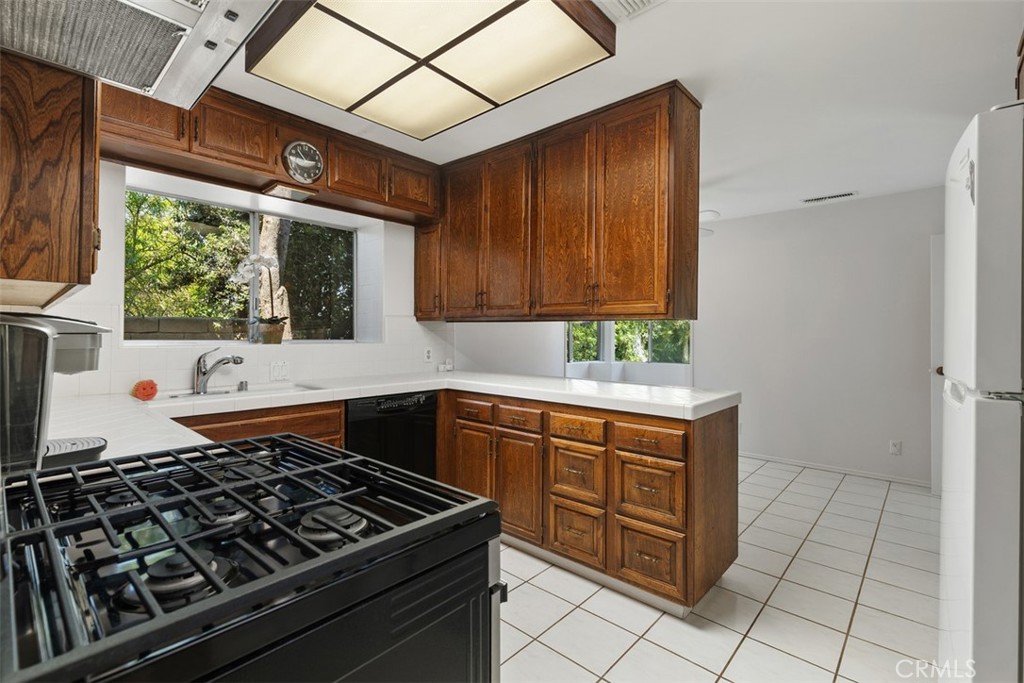 1404 Coble