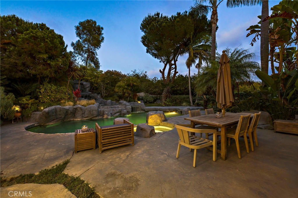 210 Monarch Bay