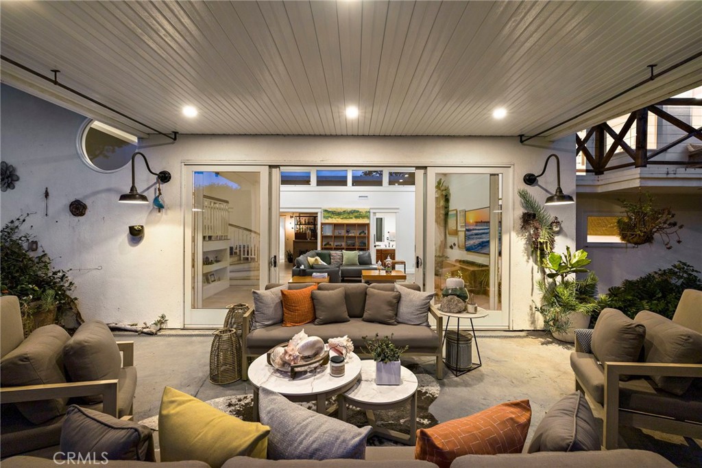 210 Monarch Bay