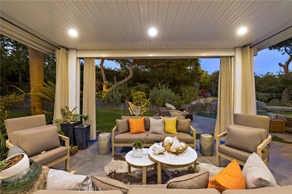 210 Monarch Bay