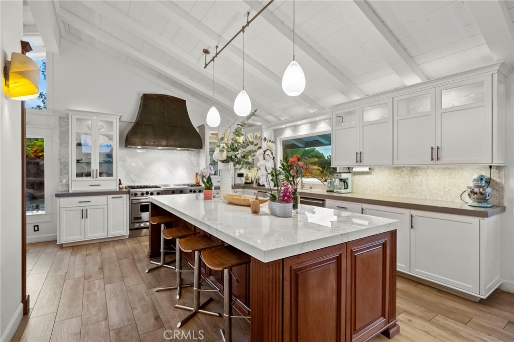 210 Monarch Bay