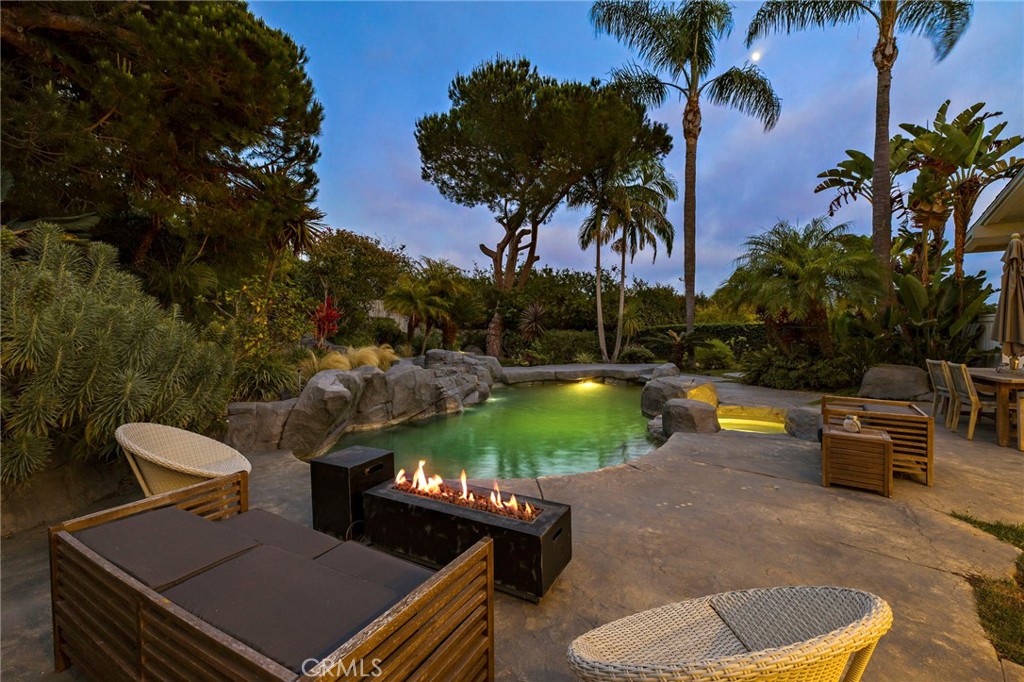 210 Monarch Bay