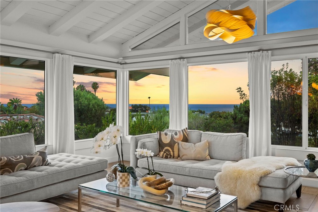210 Monarch Bay