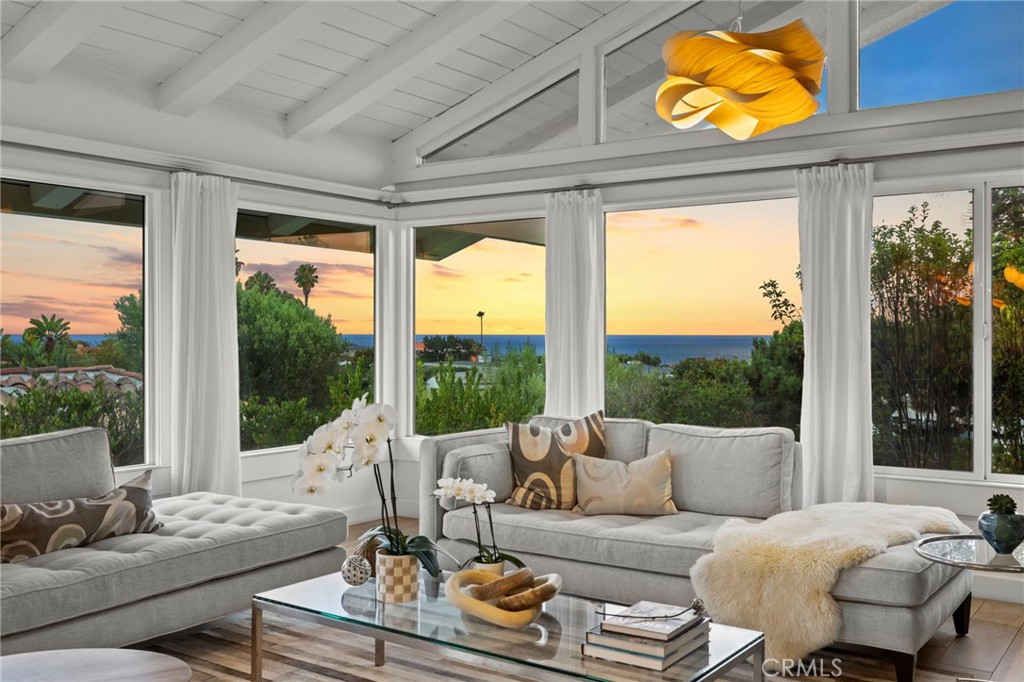 210 Monarch Bay