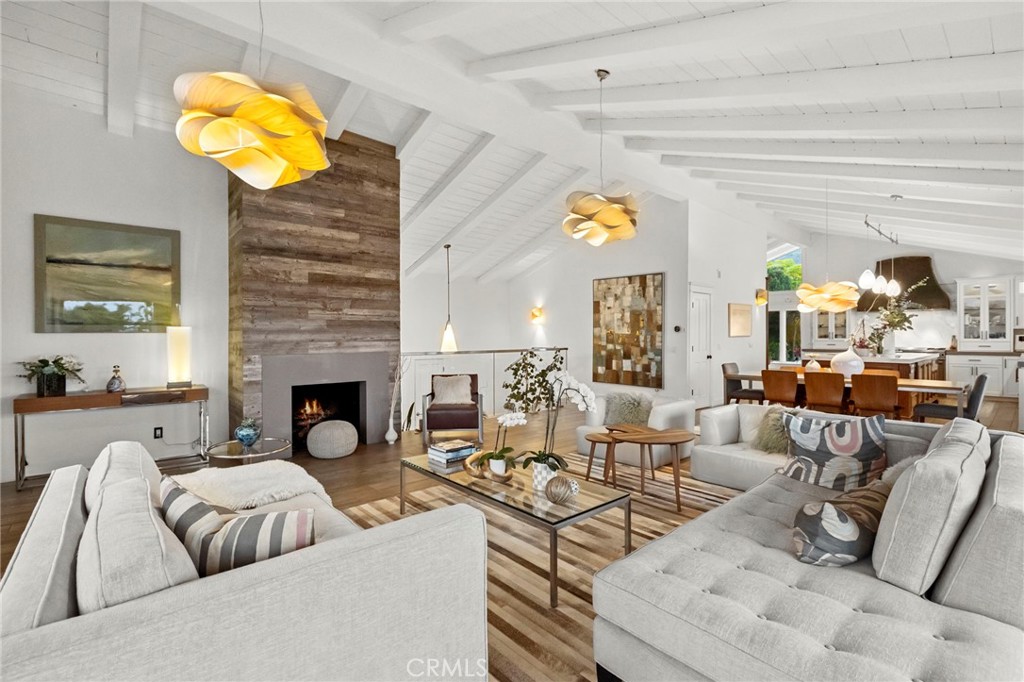 210 Monarch Bay
