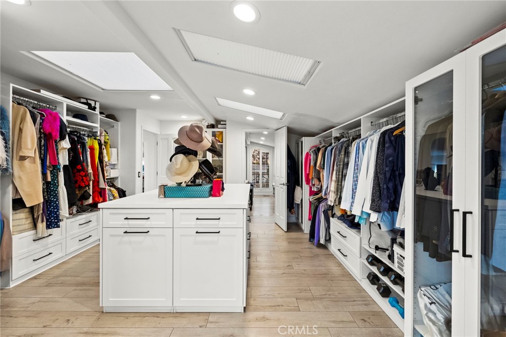 210 Monarch Bay