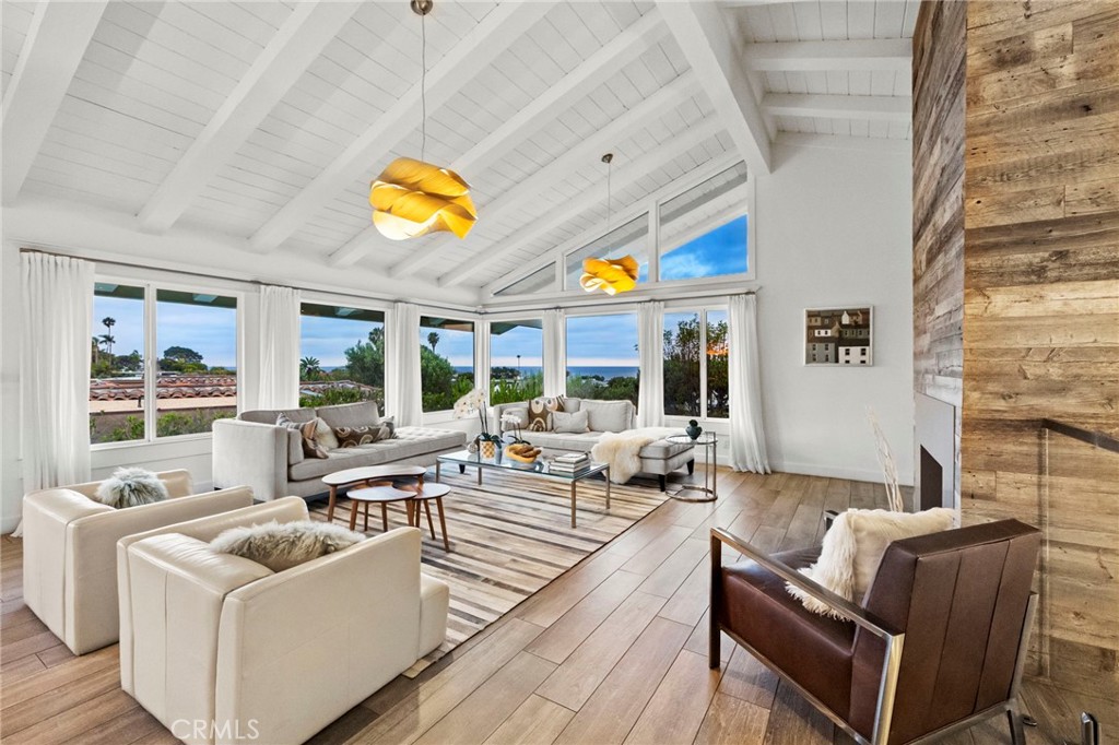 210 Monarch Bay