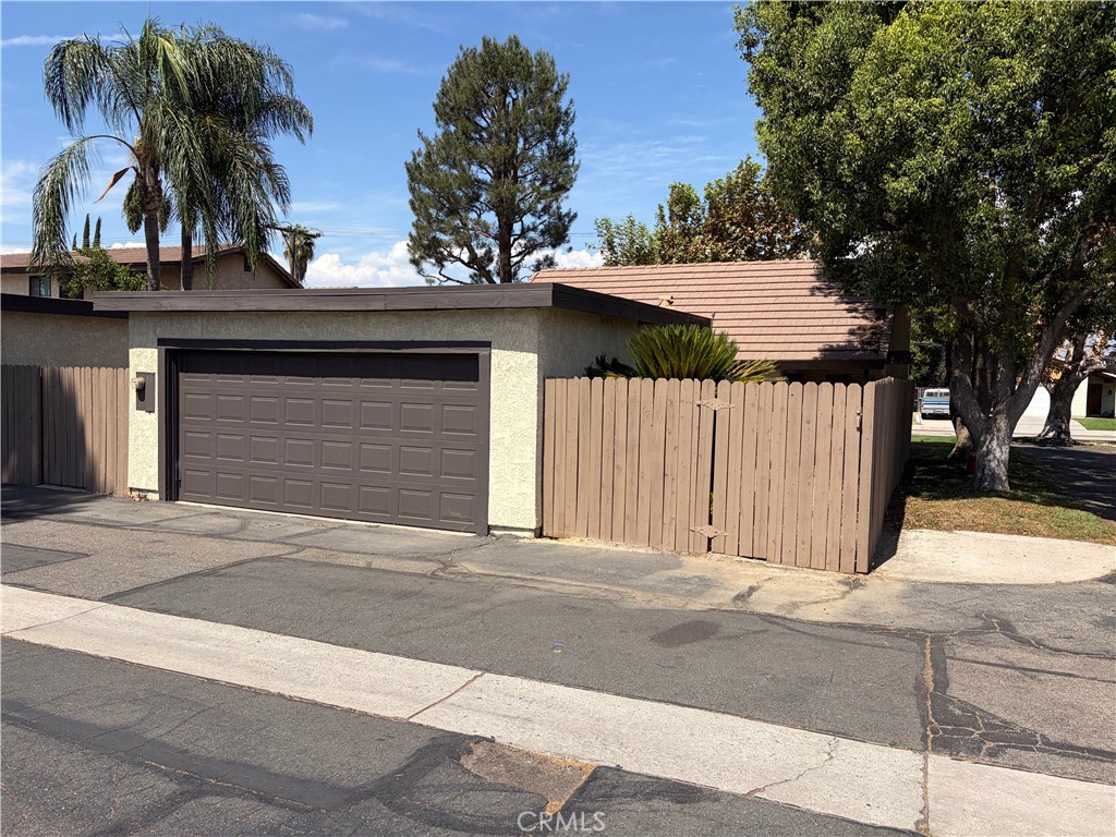 25745 Mission