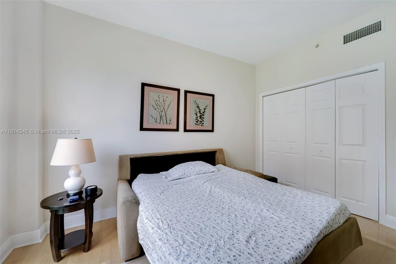 711 Biltmore Way # 402