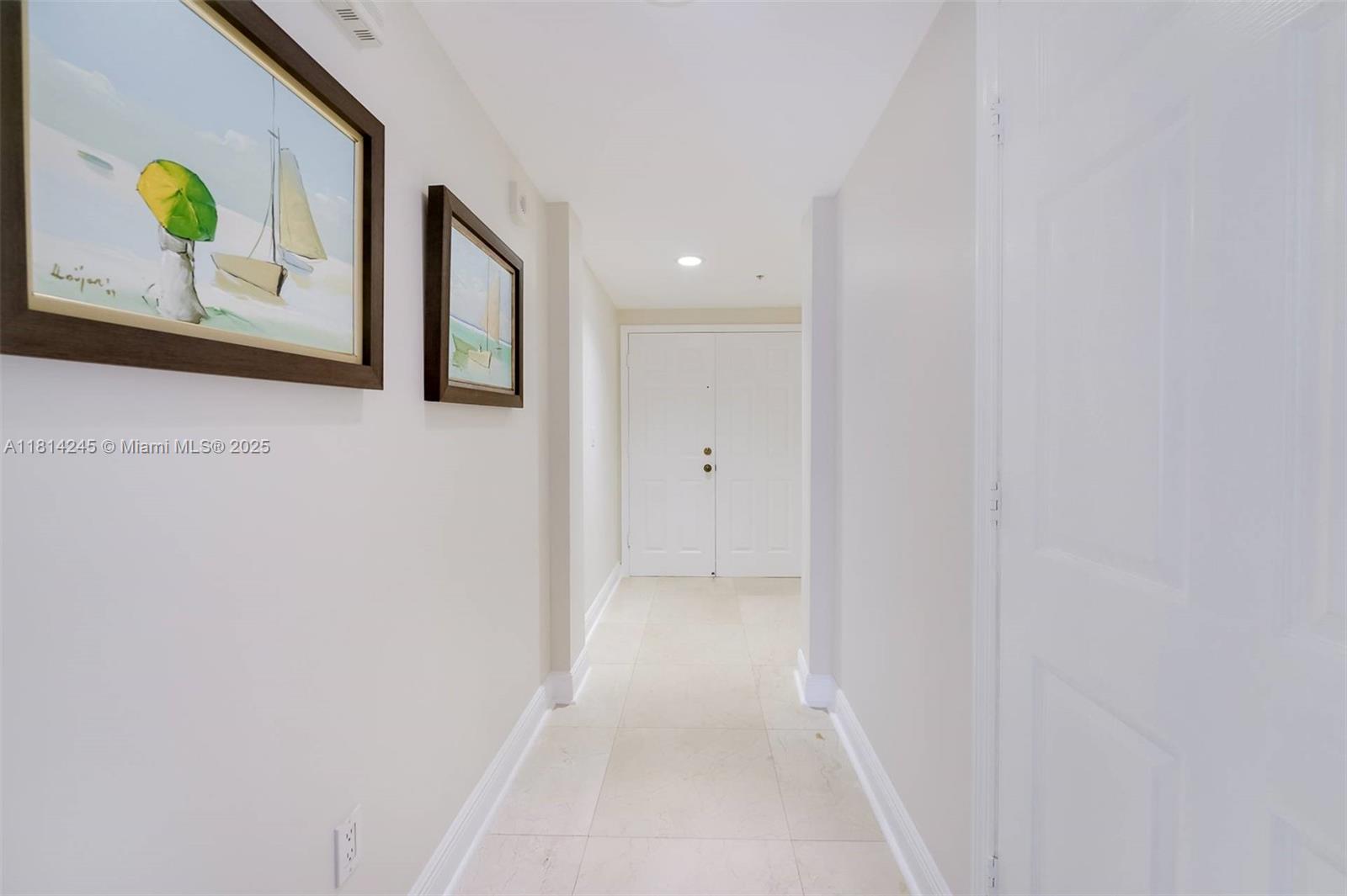 711 Biltmore Way # 402