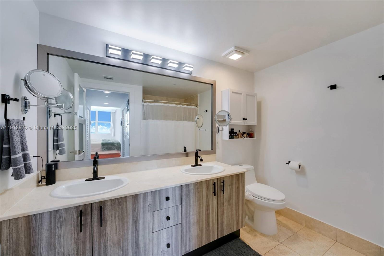 2475 Brickell Avenue # 1909