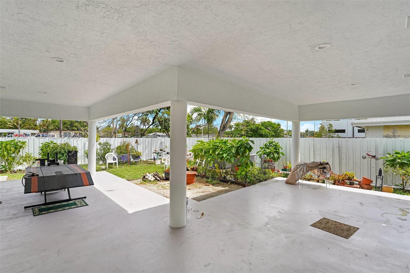 69 S Royal Poinciana Boulevard