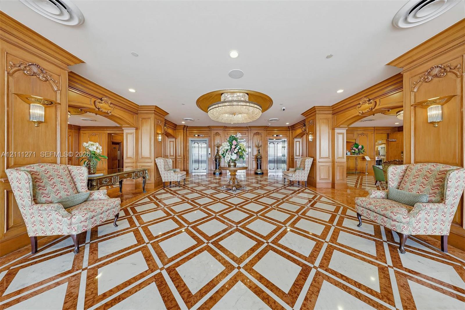 700 Biltmore Way # 610
