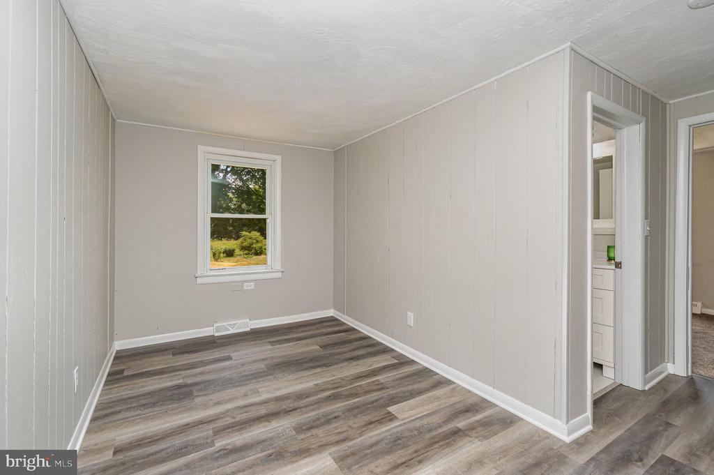 329 Barlow Two Taverns Rd