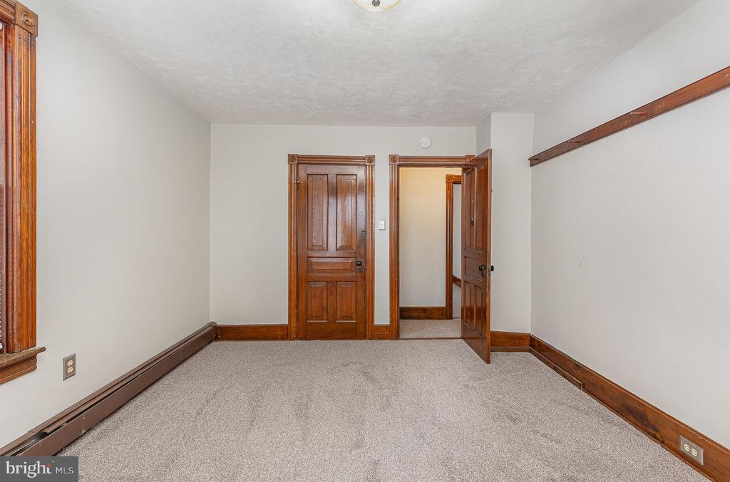 14 High St