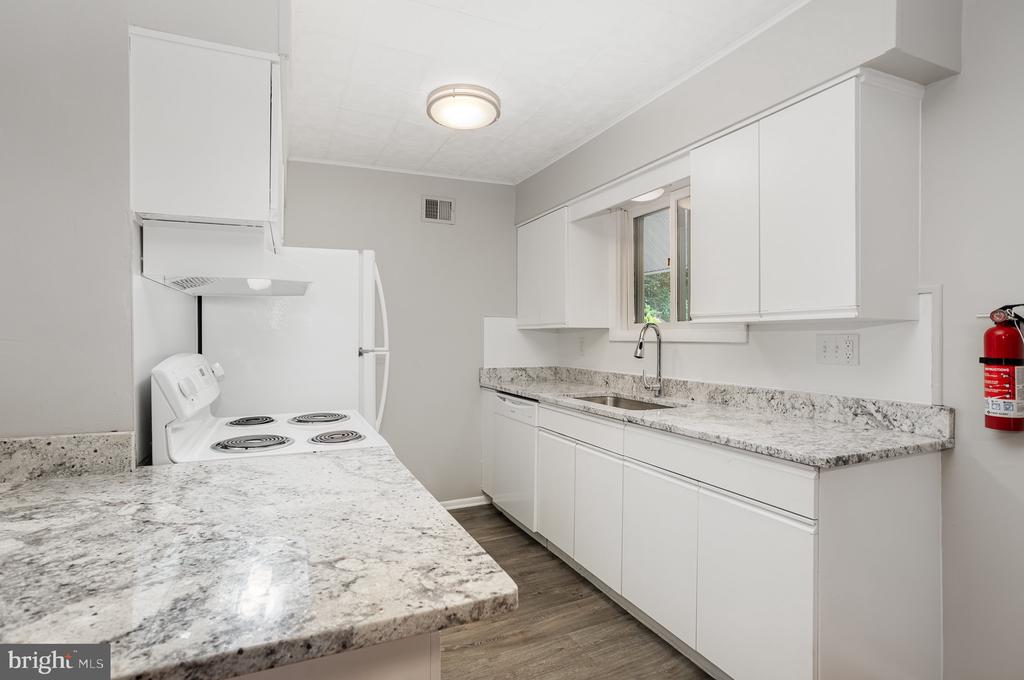 15 Pemberton Dr