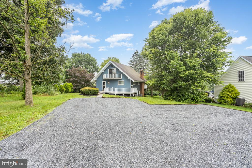 15 Pemberton Dr