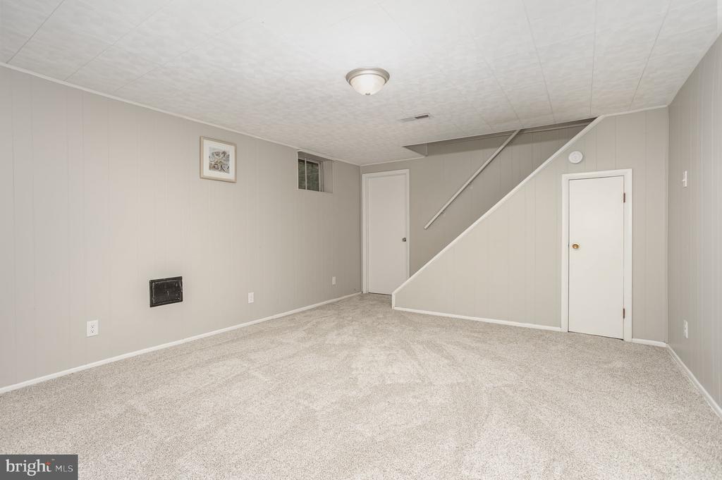 15 Pemberton Dr
