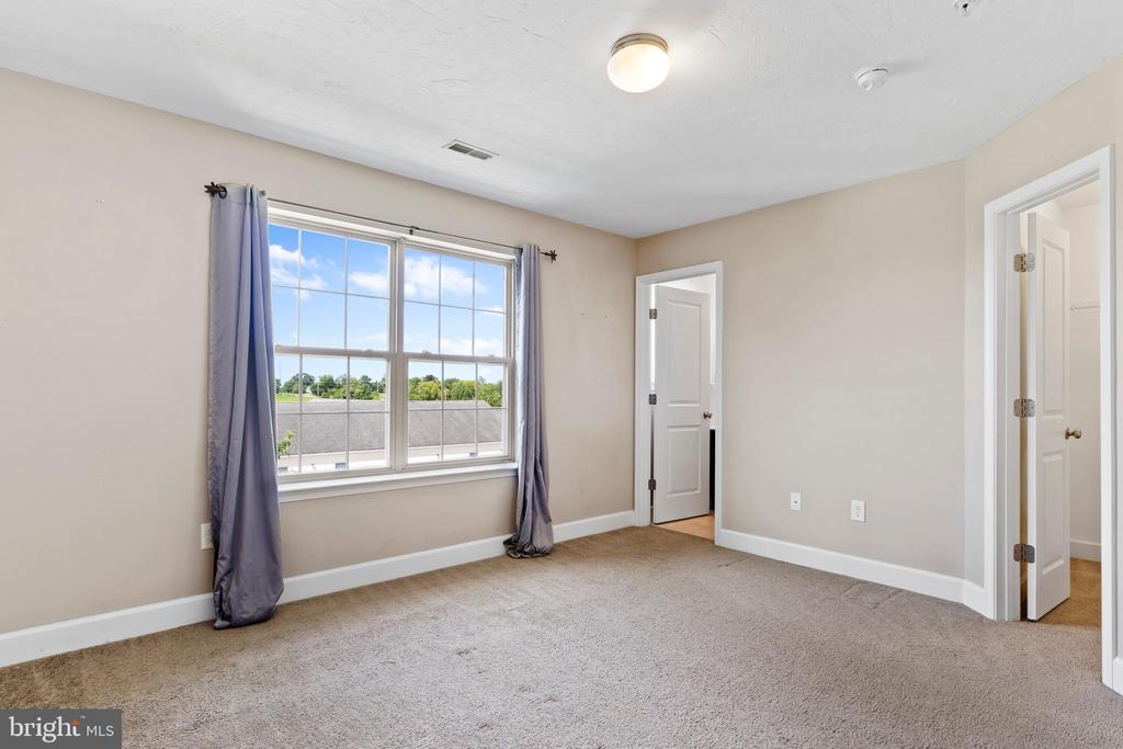 166 Katelyn Dr