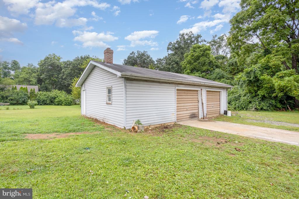9 Howard Dr