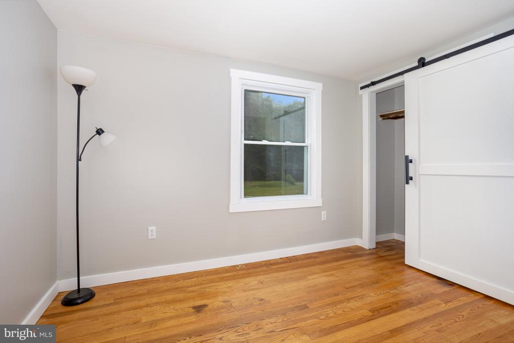 9 Howard Dr