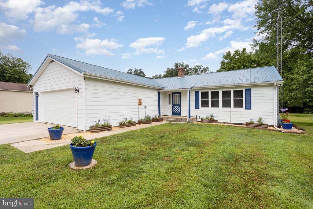 9 Howard Dr