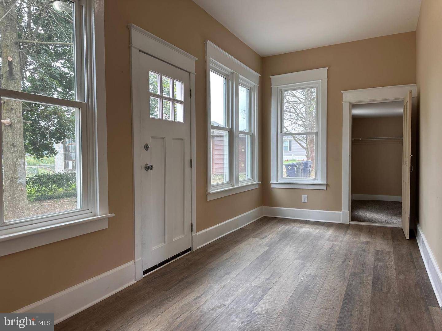 144 N Main St