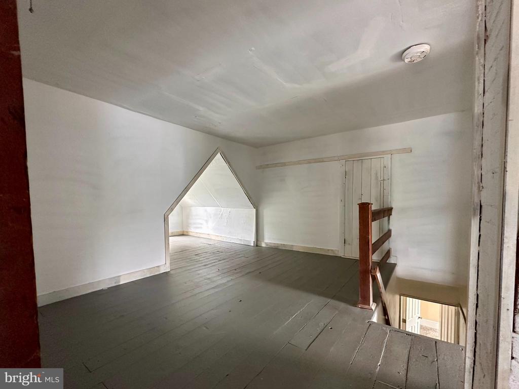 144 N Main St