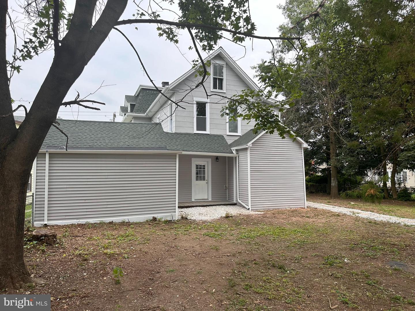 144 N Main St