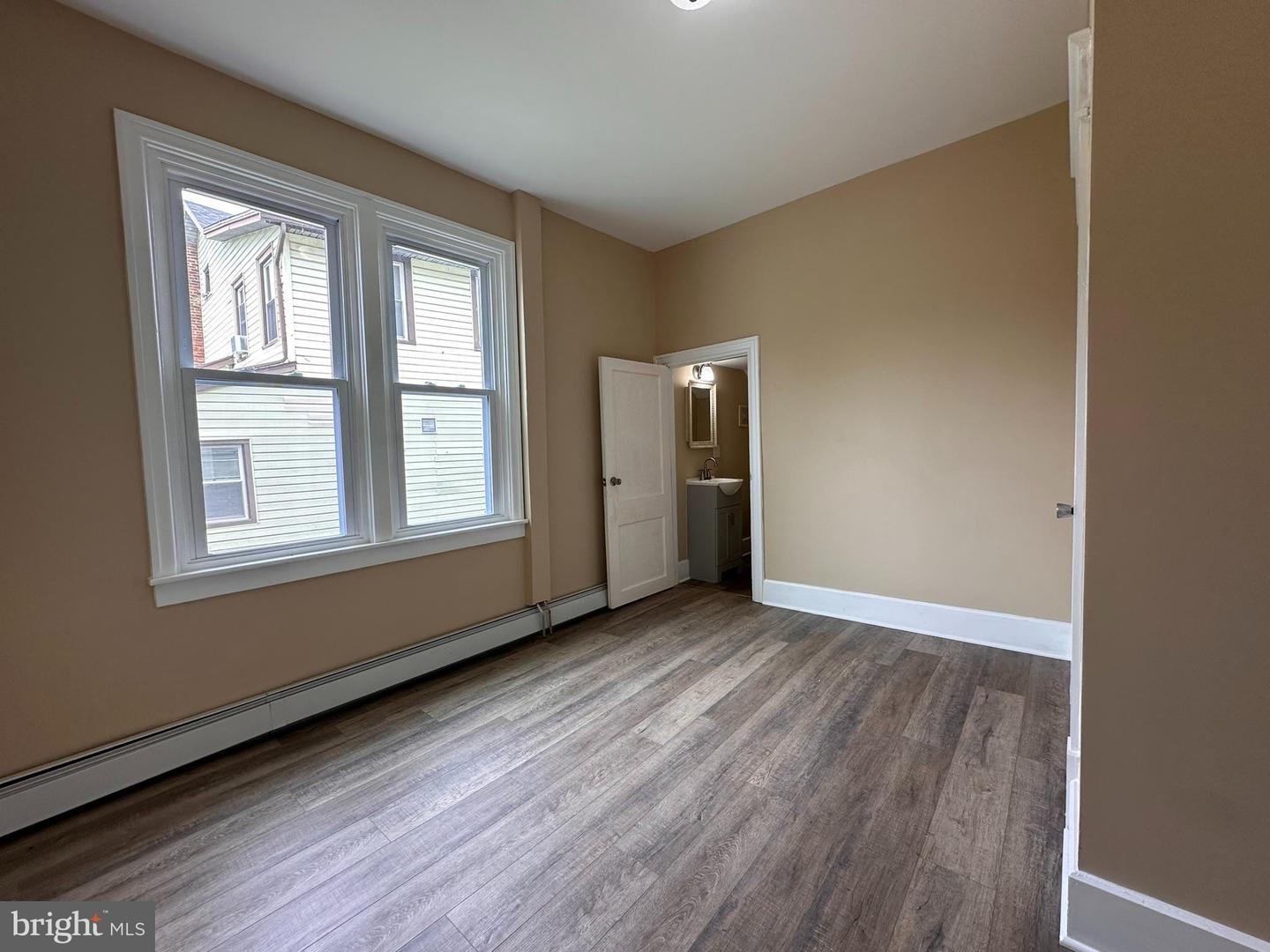 144 N Main St