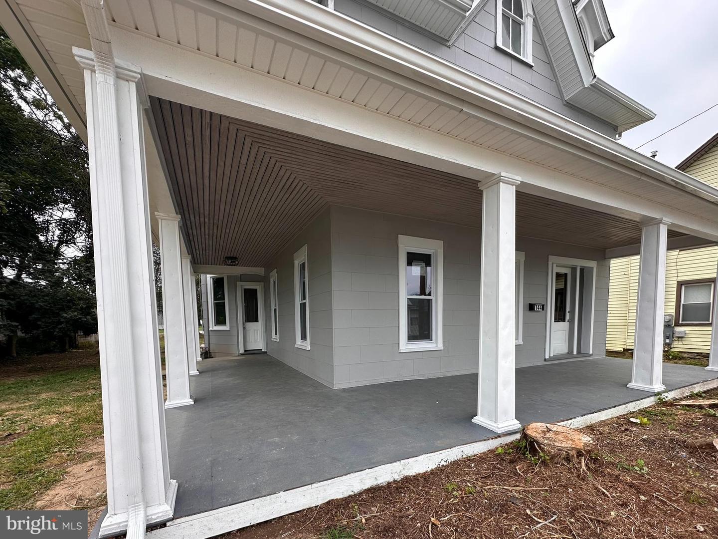 144 N Main St