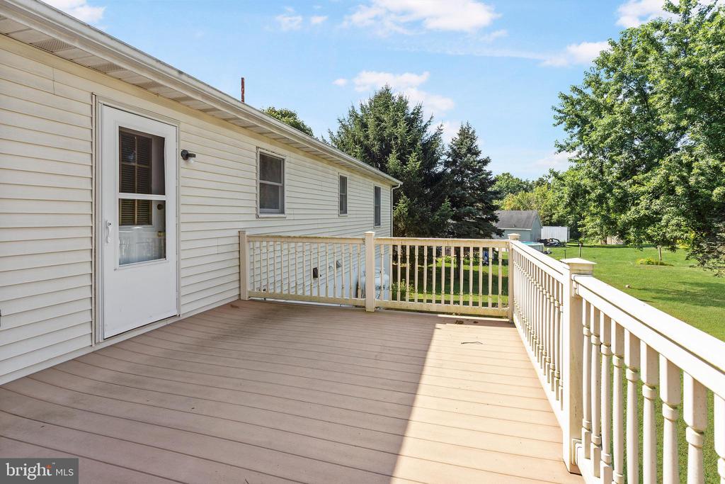 20 CREST VIEW DRIVE