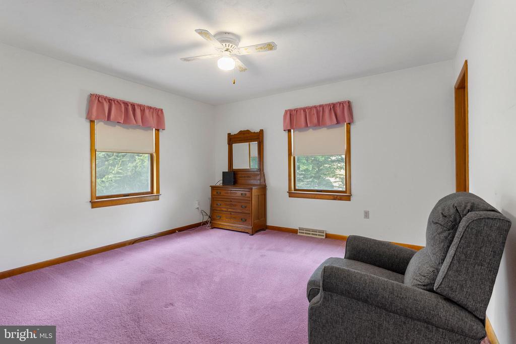 20 CREST VIEW DRIVE