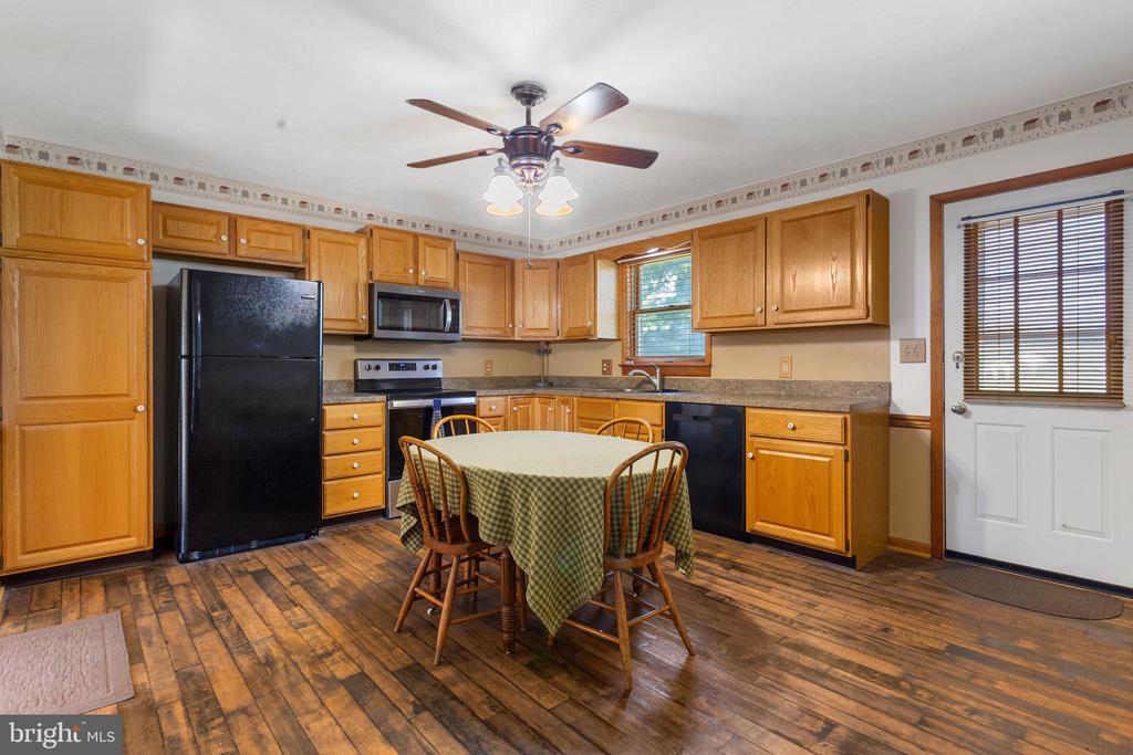 20 CREST VIEW DRIVE