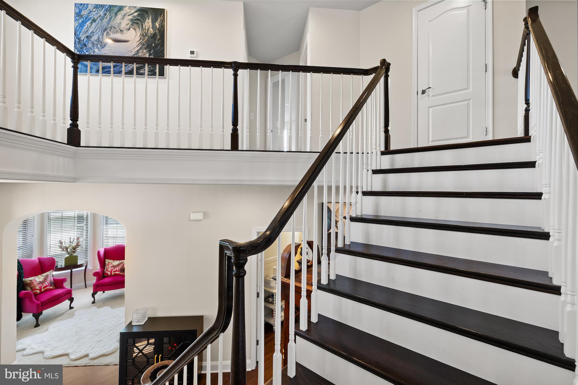 9 LOOKOUT COURT