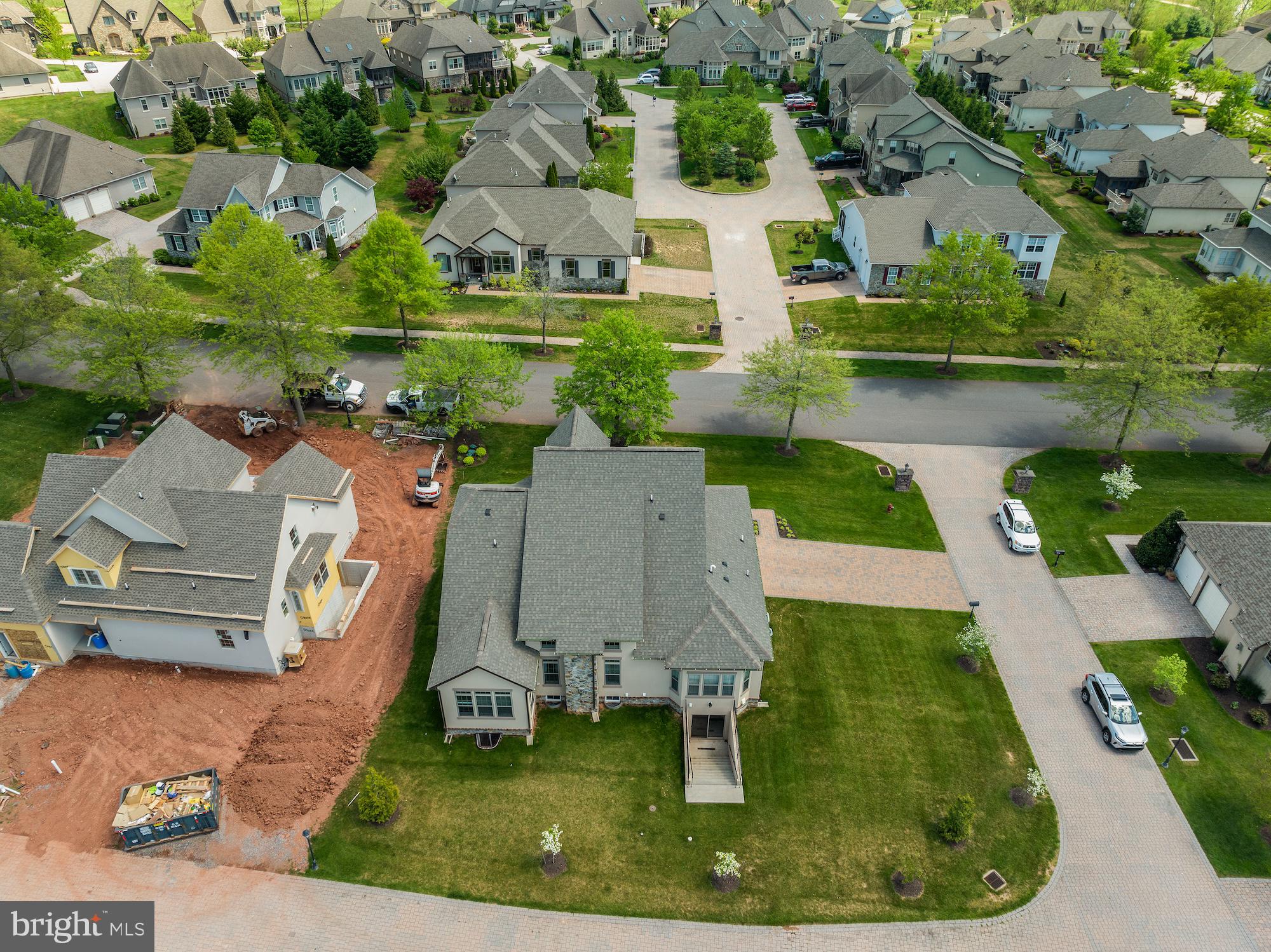9 LOOKOUT COURT